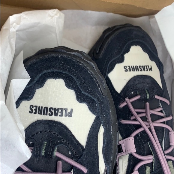 Asics X Pleasures Gel- Nandi Men’s size 12 - Picture 4 of 7